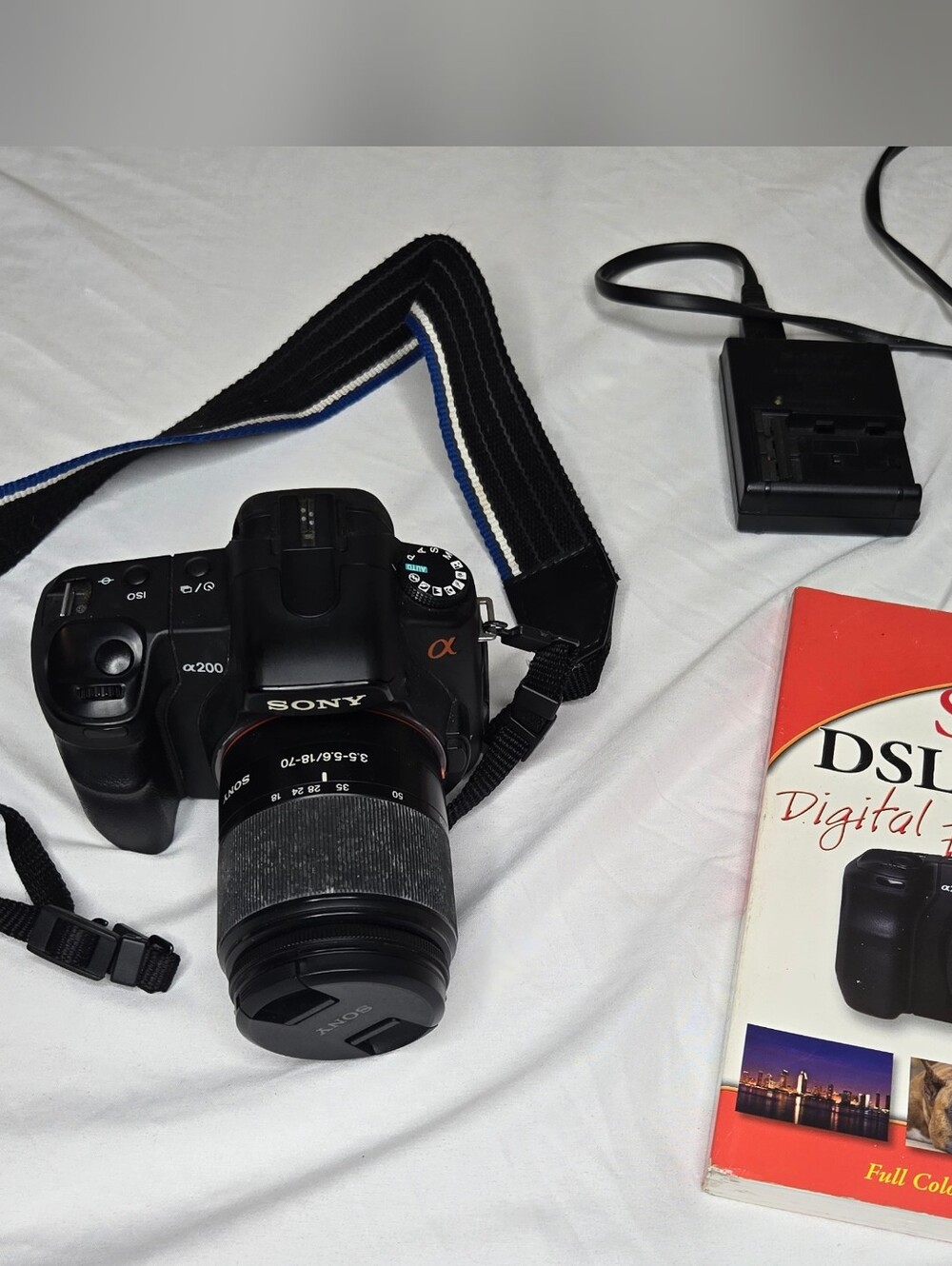 Sony Alpha DSLR-A200 10.2MP DSLR Camera 18-70mm Lens Charger Tested Working